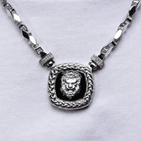 Lion Crest Chain